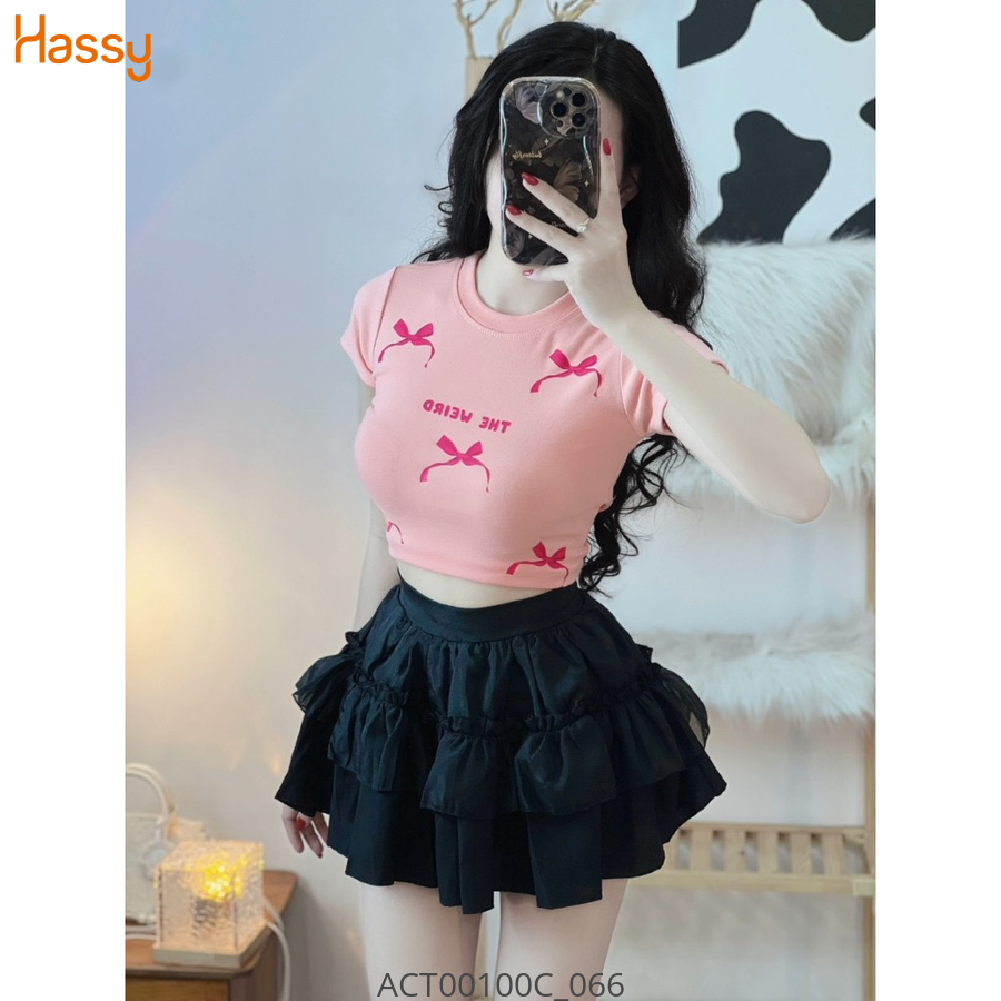 Hassy | Áo croptop in hình to nơ hồng the weird UN | Hassy.vn - Thời trang nữ hot trend