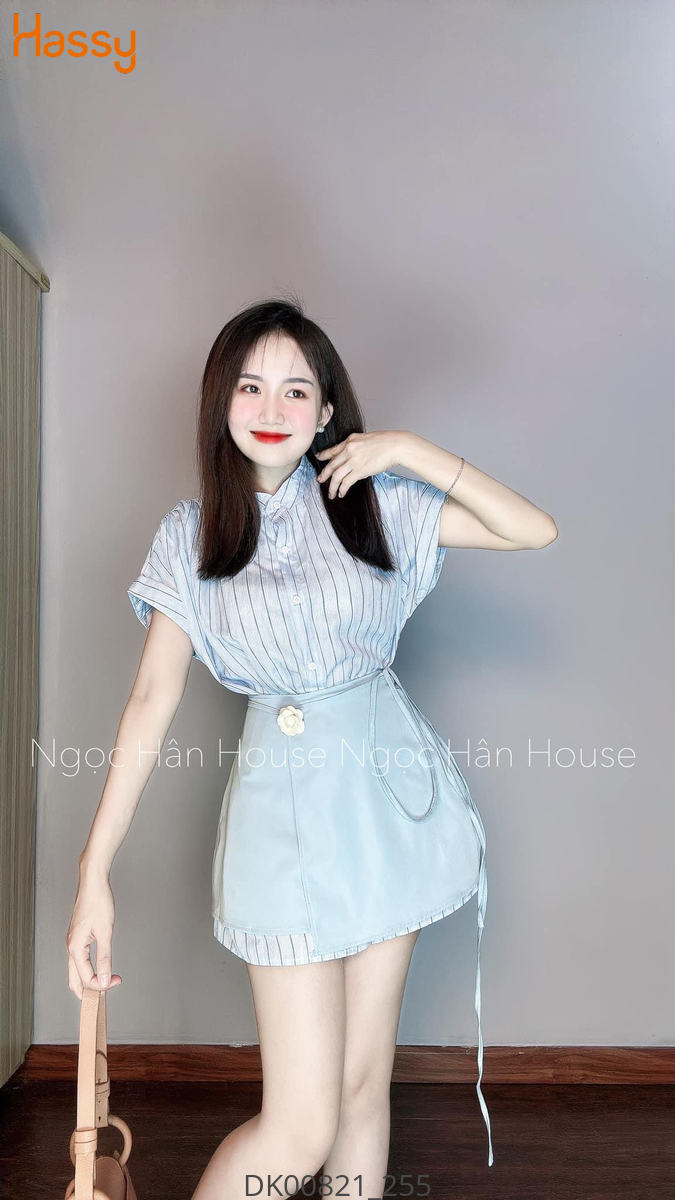 Hassy | Set đầm sơ mi kẻ sọc chân váy xanh đắp tag hoa 036 KT | Hassy.vn - Thời trang nữ hot trend