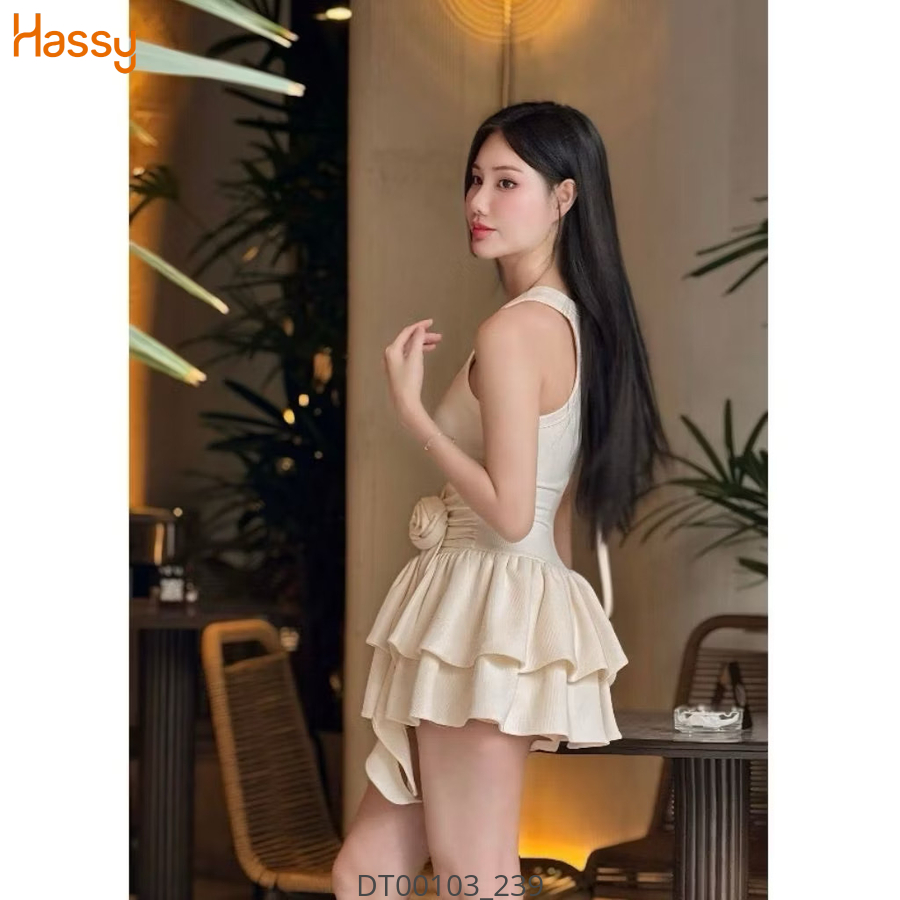 Hassy | Đầm tăm lạnh cổ vuông sát nách xoè hai tầng đính hoa eo HS | Hassy.vn - Thời trang nữ hot trend