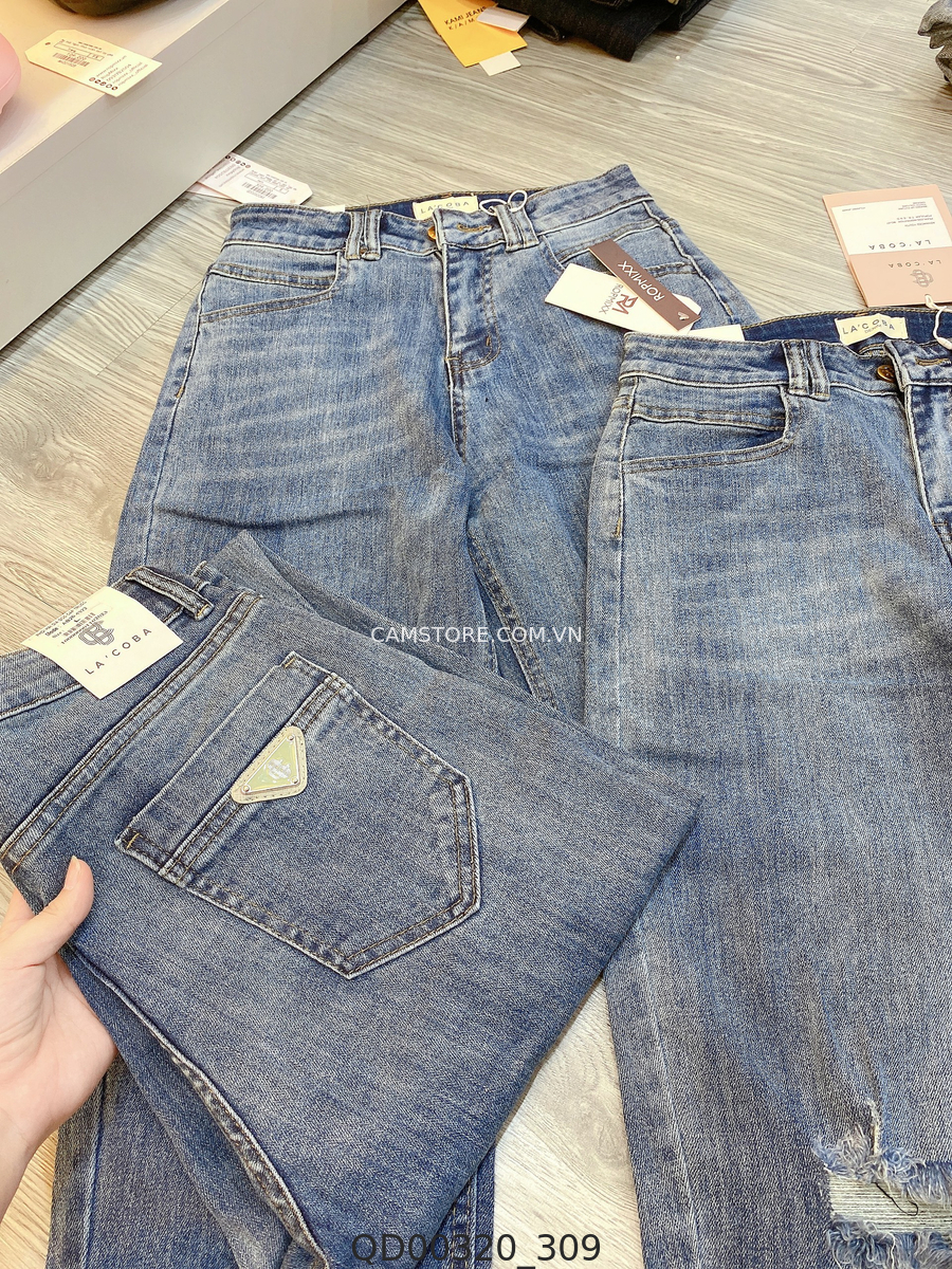 Hassy | Quần jean baggy QC tag đá Lacoba rách nhẹ AB264322  HS | Hassy.vn - Thời trang nữ hot trend