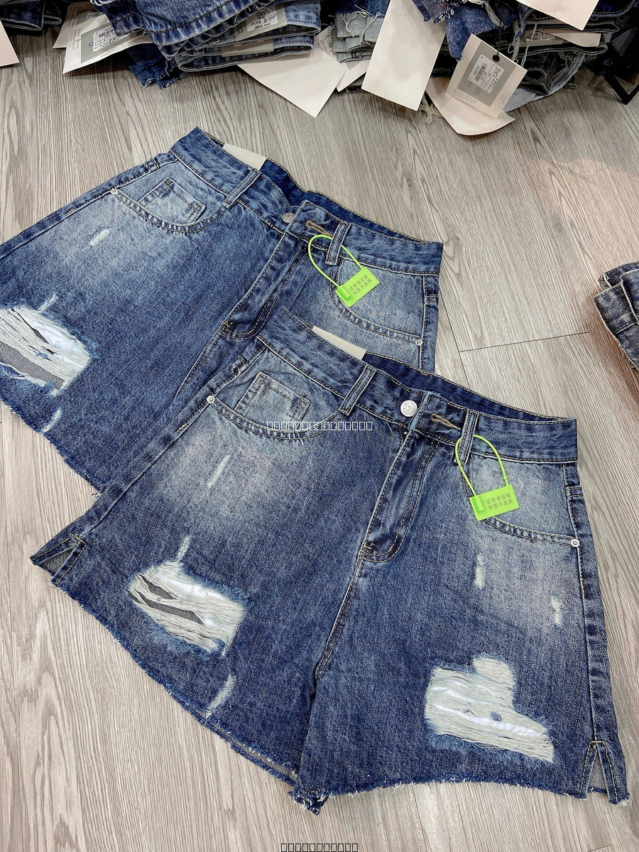 Hassy | Quần short jean QC rách hai bên loang màu 780 HS | Hassy.vn - Thời trang nữ hot trend