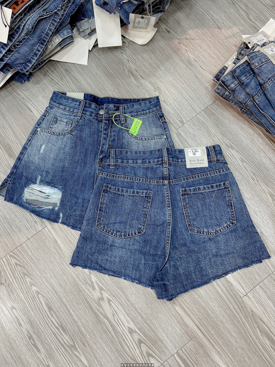 Hassy | Quần short jean QC rách hai bên loang màu 780 HS | Hassy.vn - Thời trang nữ hot trend