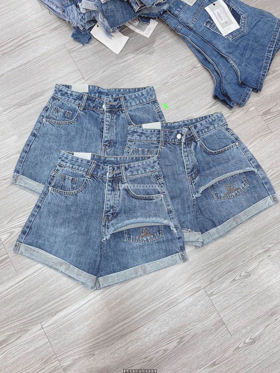 Quần short jean lưng cao trơn lật lai đá chenal HS