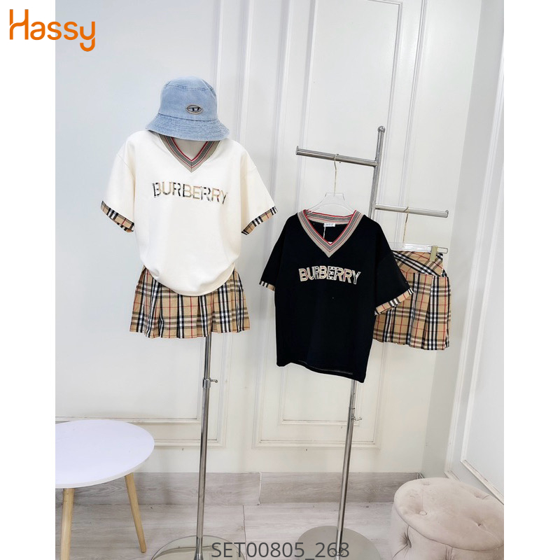 Hassy | Set áo thun cổ V viền nâu Burbr cv sọc nâu SH | Hassy.vn - Thời trang nữ hot trend