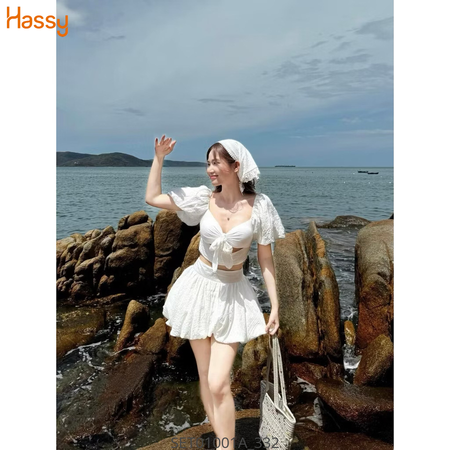 Hassy | Set Crop trắng cột ngực tay phồng chân váy xoè phồng  | Hassy.vn - Thời trang nữ hot trend