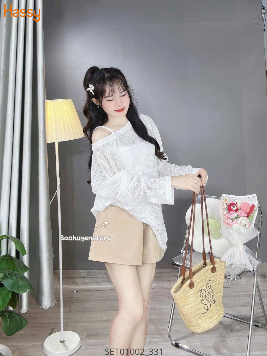 Hassy | Set áo trắng ren lỗ TD crop 2s trắng short kaki nude (35) | Hassy.vn - Thời trang nữ hot trend