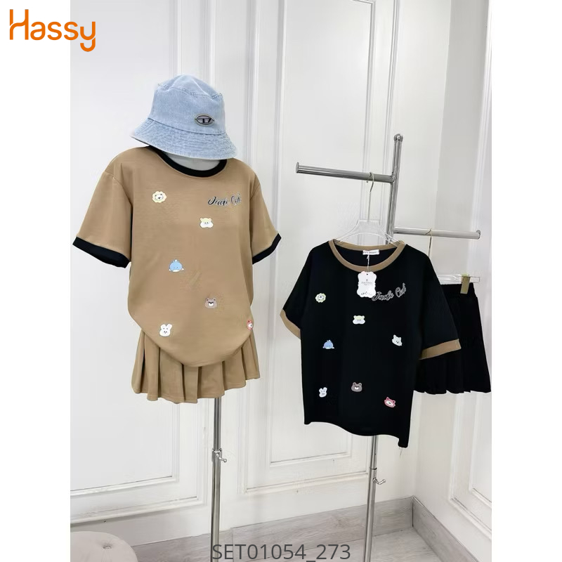 Hassy | Set thun form rộng in gấu phối viền cv xếp ly xoè HS | Hassy.vn - Thời trang nữ hot trend