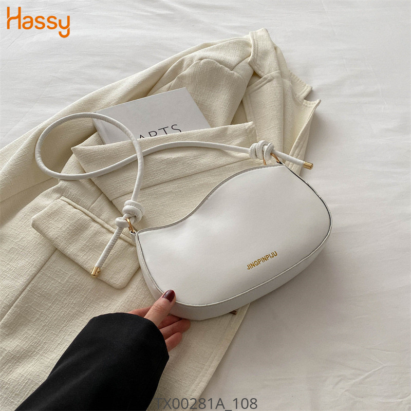 Hassy | Túi Đeo Chéo Vai Với Dây Đeo Chuỗi Ngọc Trai TDC310 TSTHN | Hassy.vn - Thời trang nữ hot trend